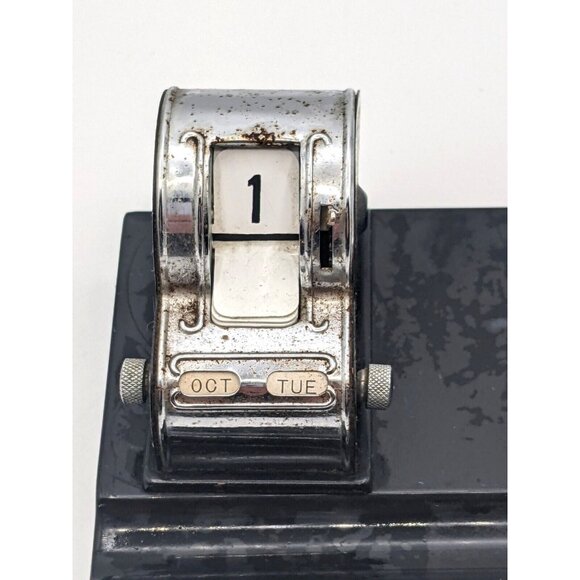 Vintage Perpetual Calendar Pen Holder Office Desk Top Black 6" x 4" - Picture 3 of 8